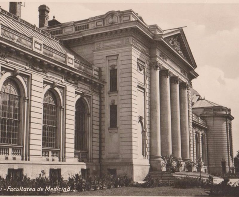 Facultatea de Medicina Umana – carte postala din anul 1940