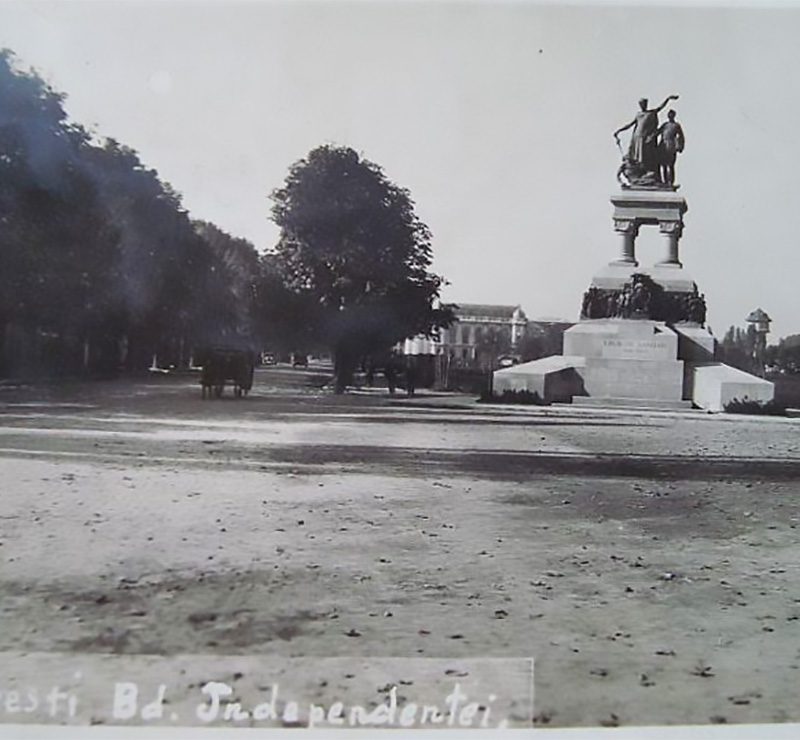 Monumentul Eroilor Sanitari anul 1934